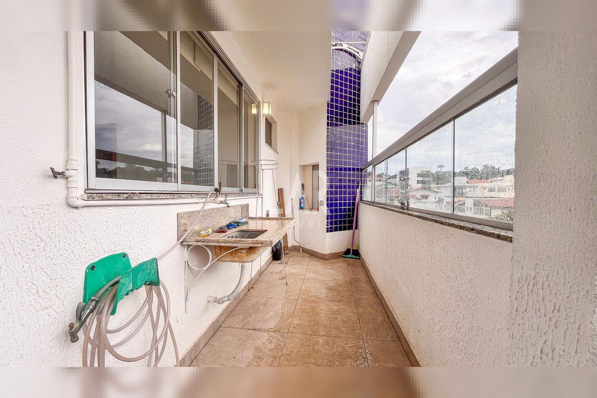 Cobertura de 3 quartos para alugar, Santa Amélia, Belo Horizonte - MG