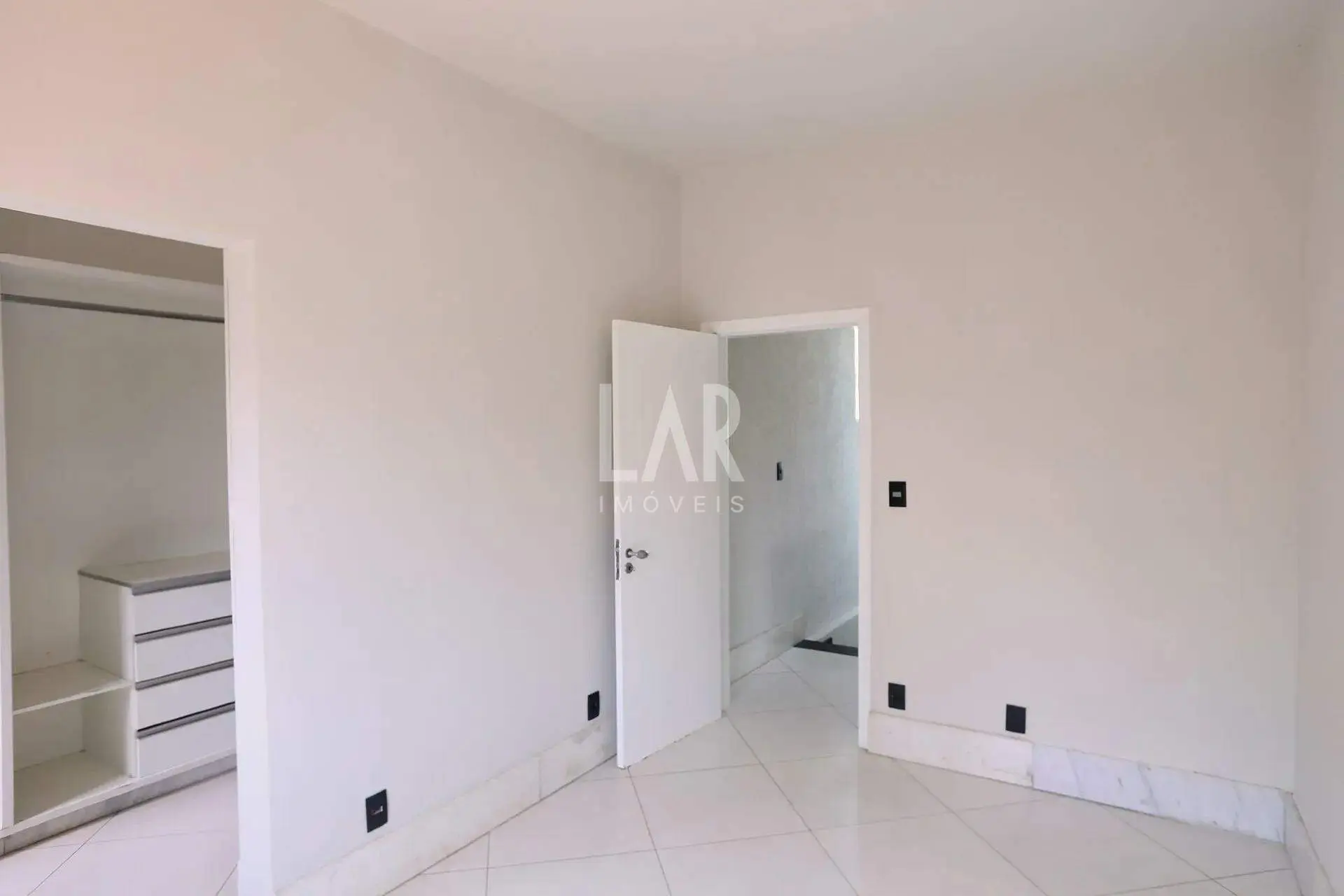 Casa de 3 quartos para alugar, Ipiranga, Belo Horizonte - MG