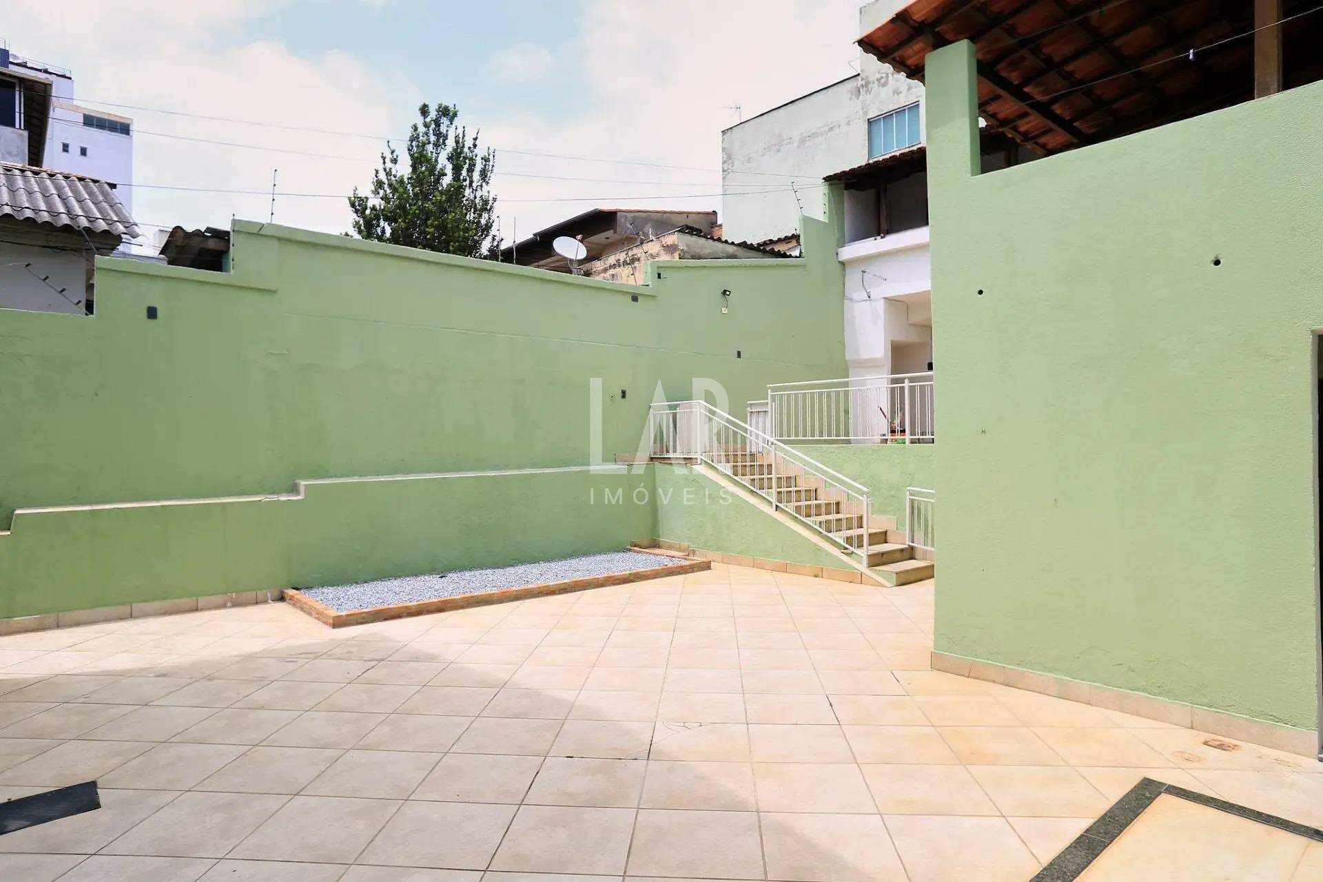 Casa de 3 quartos à venda, Ipiranga, Belo Horizonte - MG