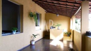 Casa de 5 quartos à venda, Nova Suíssa, Belo Horizonte - MG