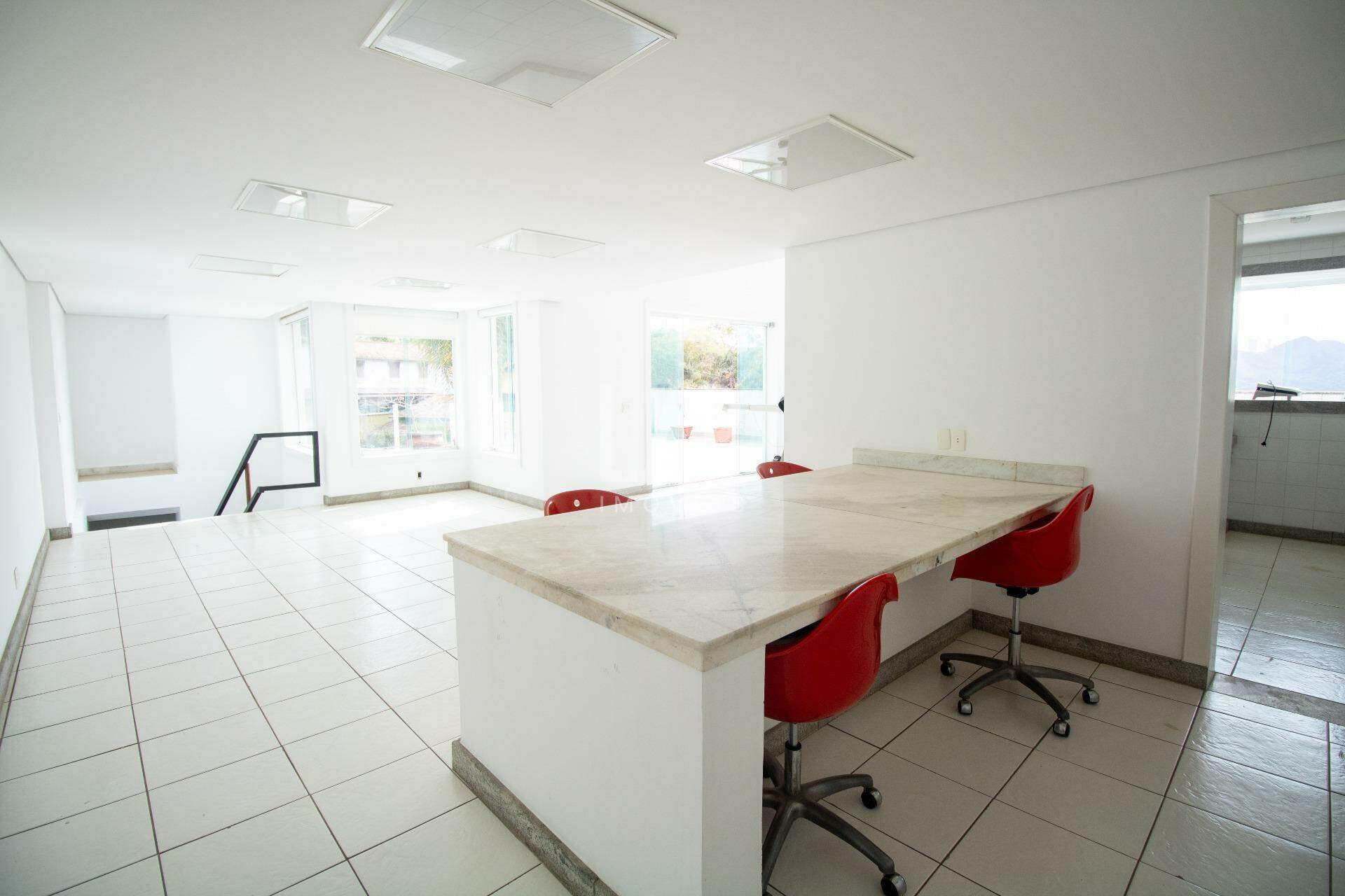 Casa de 4 quartos à venda, Residencial Sul, Nova Lima - MG