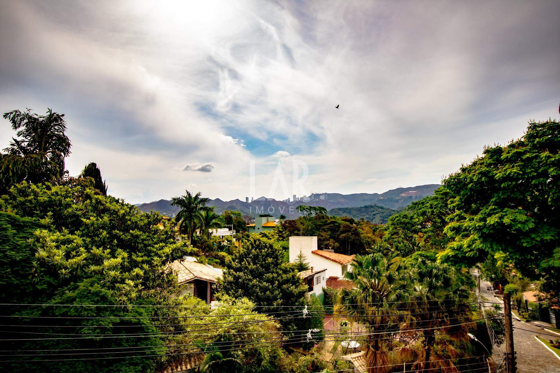 Casa de 4 quartos à venda, Residencial Sul, Nova Lima - MG