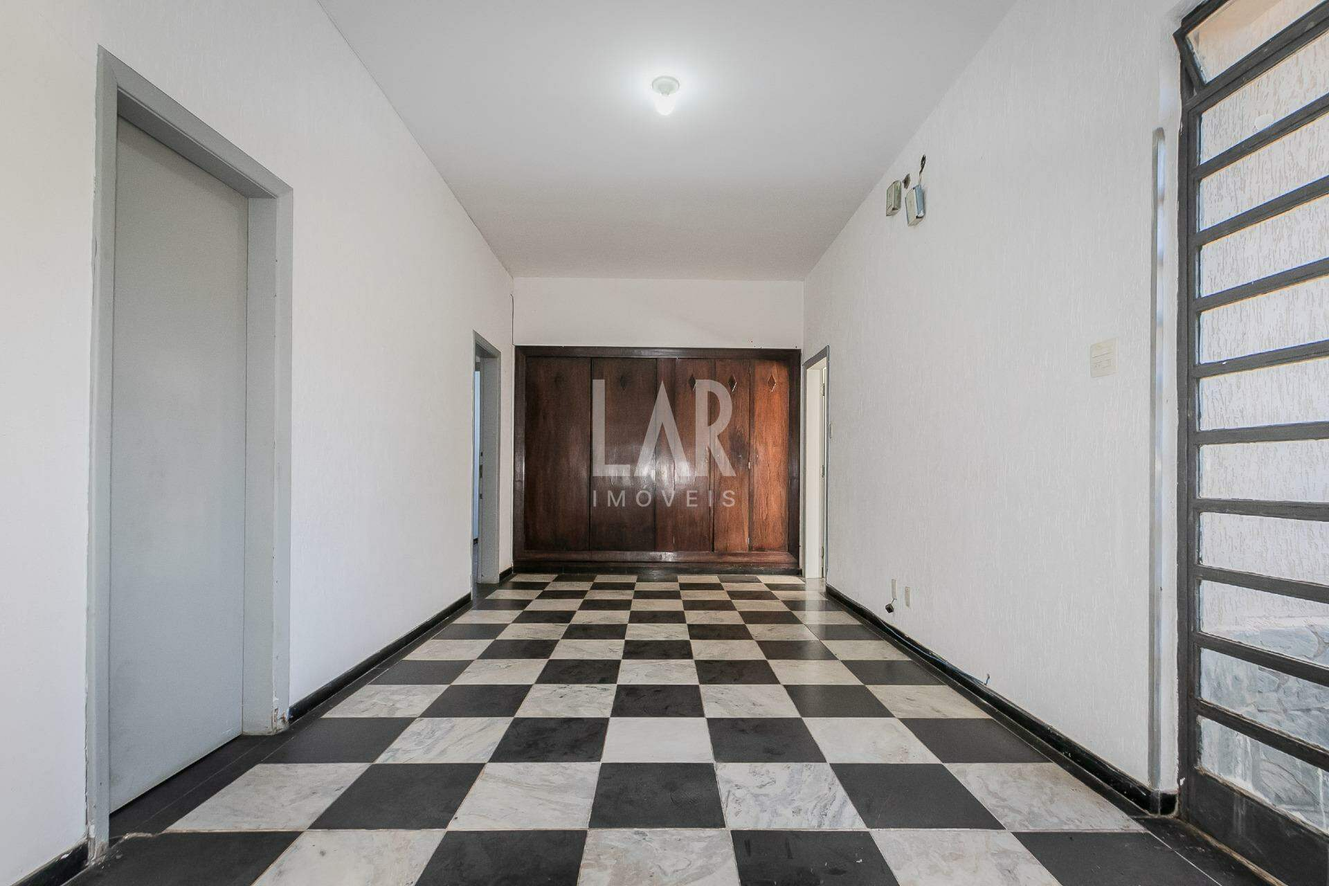 Casa de 4 quartos à venda, São Luiz, Belo Horizonte - MG