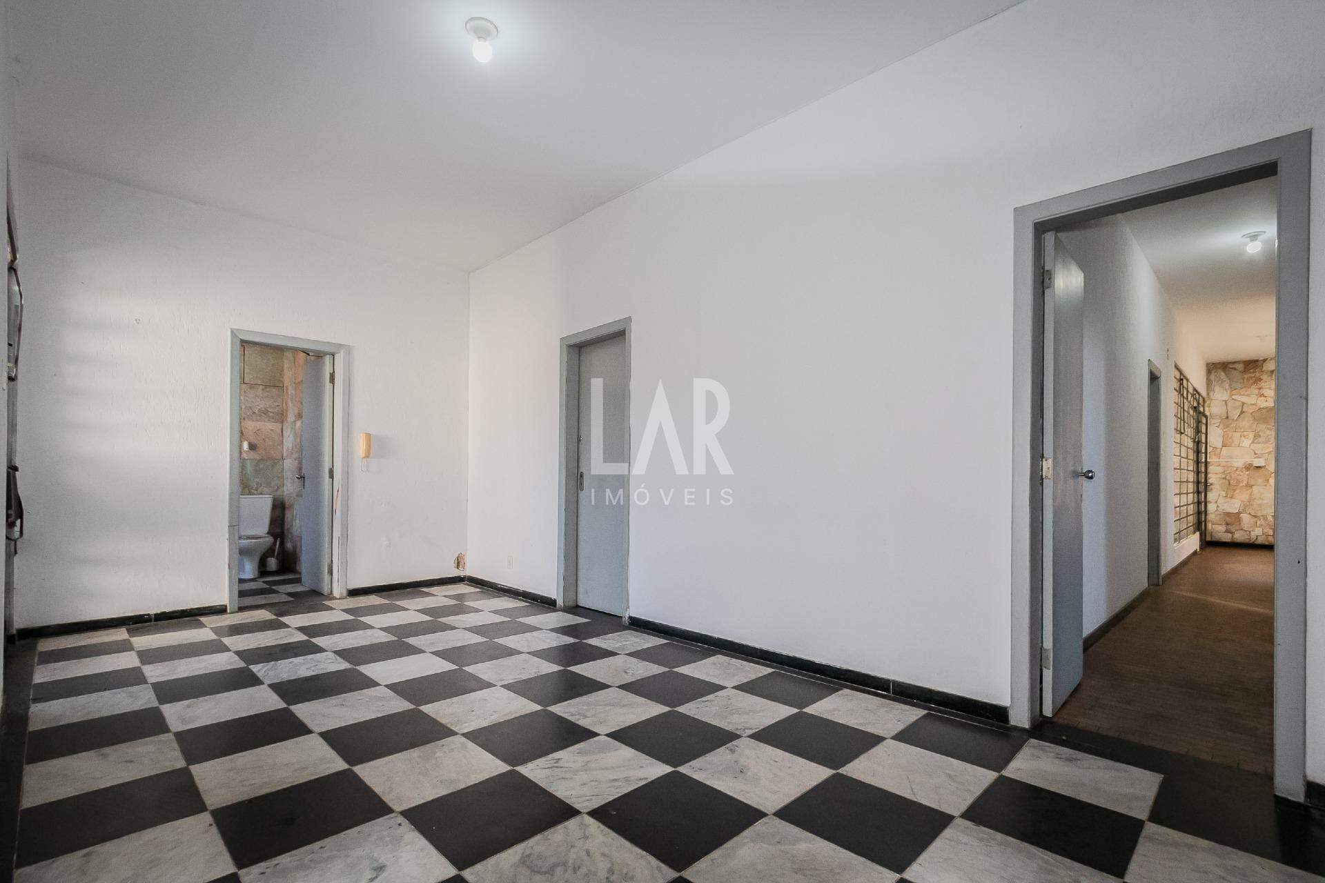 Casa de 4 quartos à venda, São Luiz, Belo Horizonte - MG