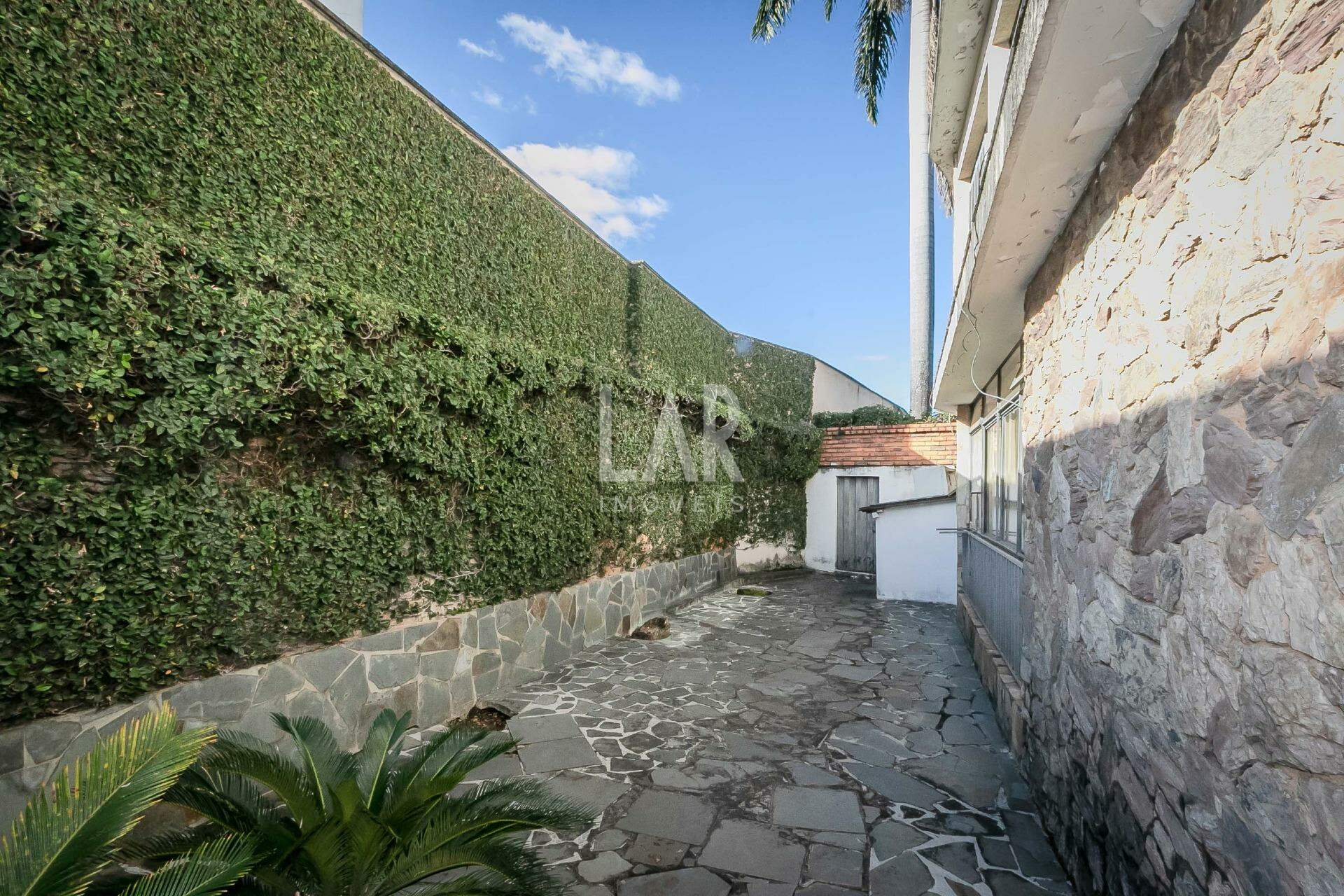 Casa de 4 quartos à venda, São Luiz, Belo Horizonte - MG