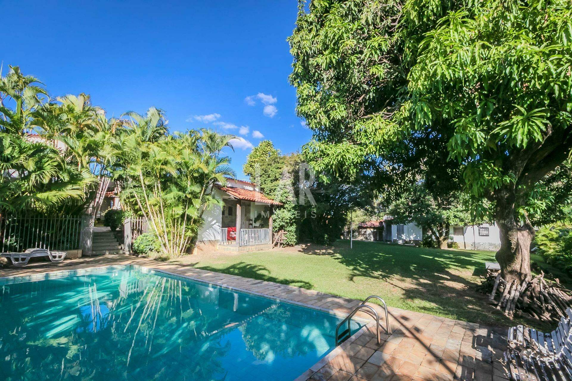 Casa de 4 quartos à venda, São Luiz, Belo Horizonte - MG