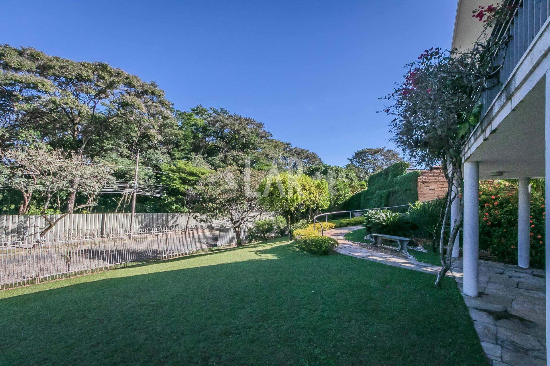 Casa de 4 quartos à venda, São Luiz, Belo Horizonte - MG