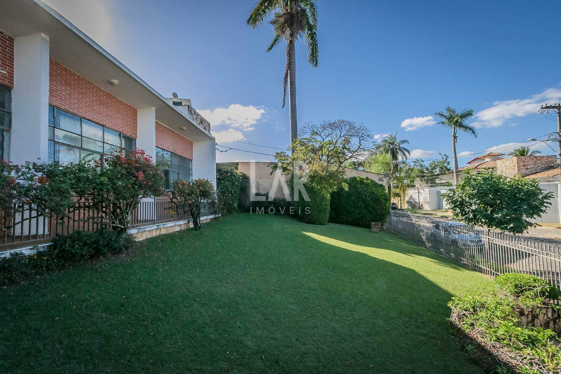 Casa de 4 quartos à venda, São Luiz, Belo Horizonte - MG