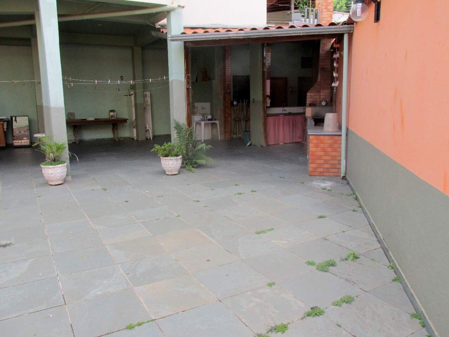 Casa de 3 quartos à venda, Sagrada Família, Belo Horizonte - MG