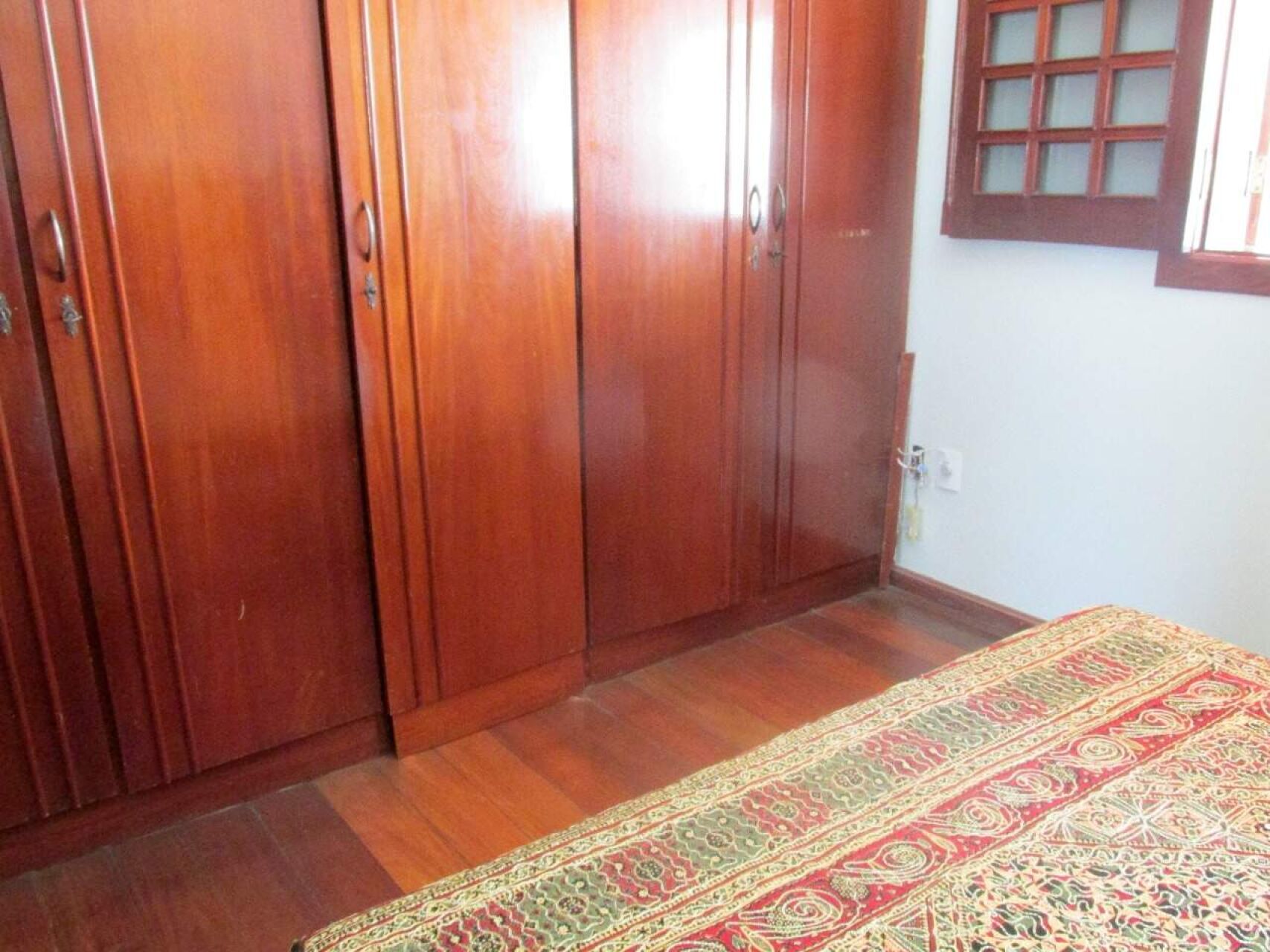 Casa de 3 quartos à venda, Sagrada Família, Belo Horizonte - MG