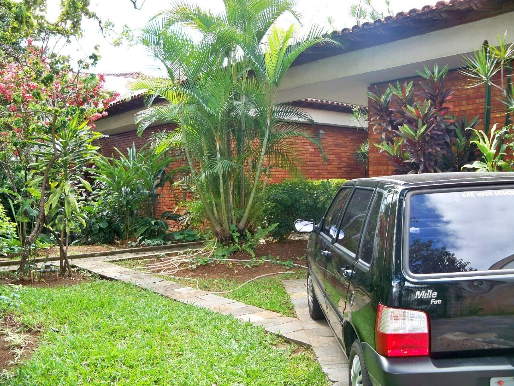 Casa de 4 quartos à venda, Cidade Jardim, Belo Horizonte - MG