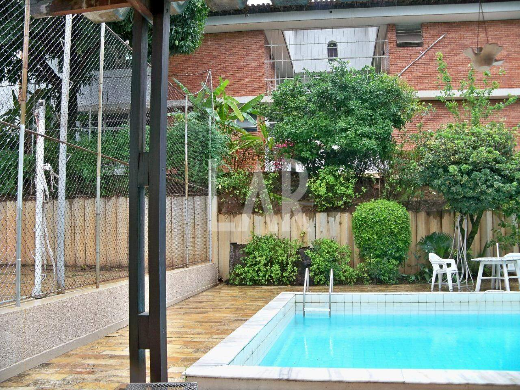 Casa de 4 quartos à venda, Cidade Jardim, Belo Horizonte - MG