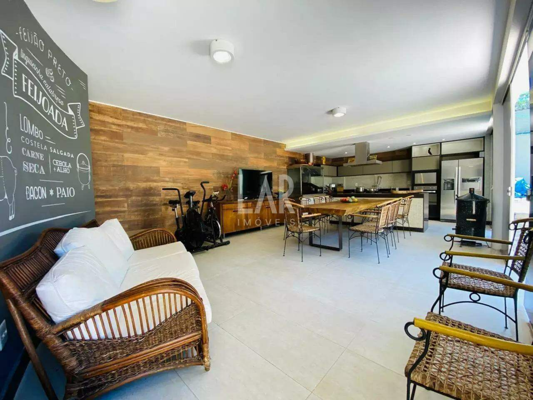 Casa de 5 quartos à venda, São Luiz, Belo Horizonte - MG