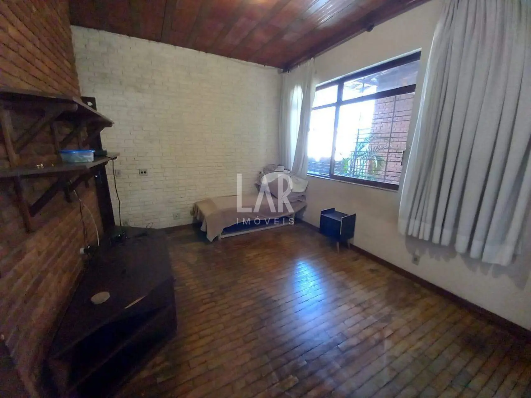 Casa de 4 quartos à venda, São Luiz, Belo Horizonte - MG