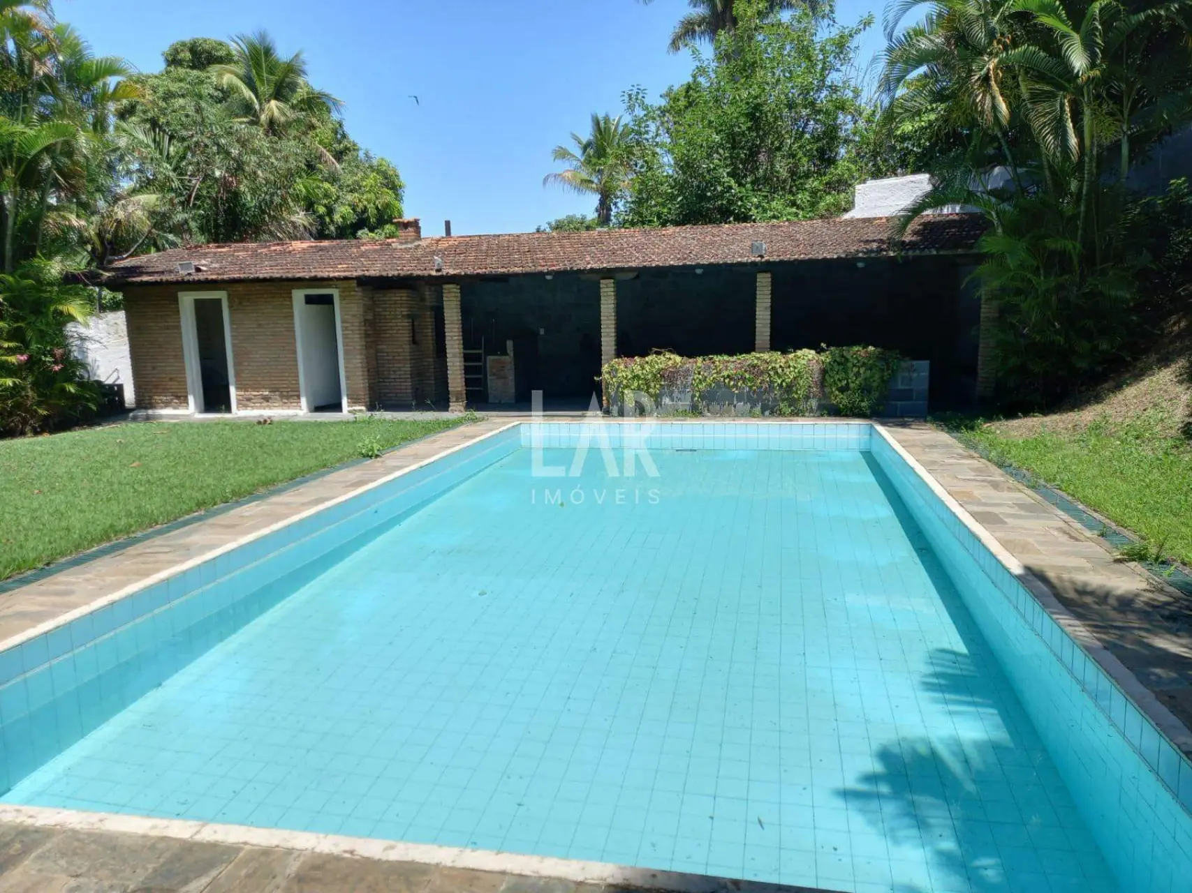 Casa de 4 quartos à venda, São Luiz, Belo Horizonte - MG