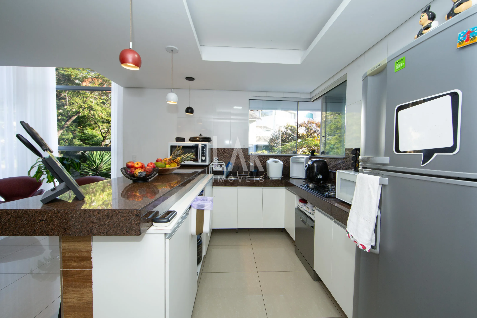 Casa de 4 quartos à venda, Santa Lúcia, Belo Horizonte - MG