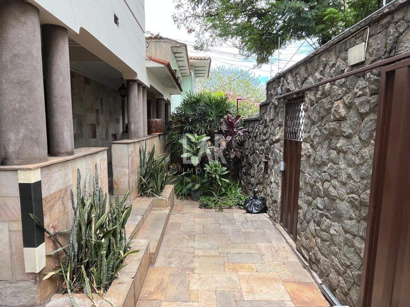 Casa de 10 quartos à venda, Centro, Belo Horizonte - MG