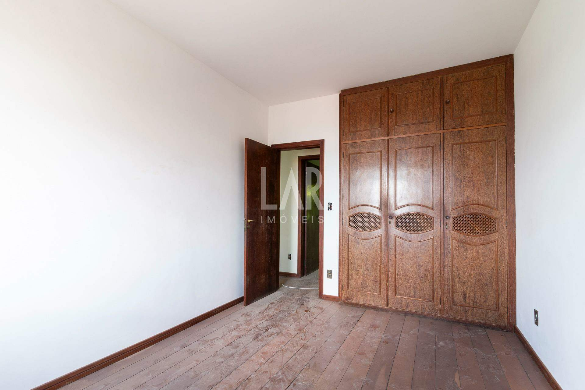 Casa de 4 quartos à venda, São Lucas, Belo Horizonte - MG