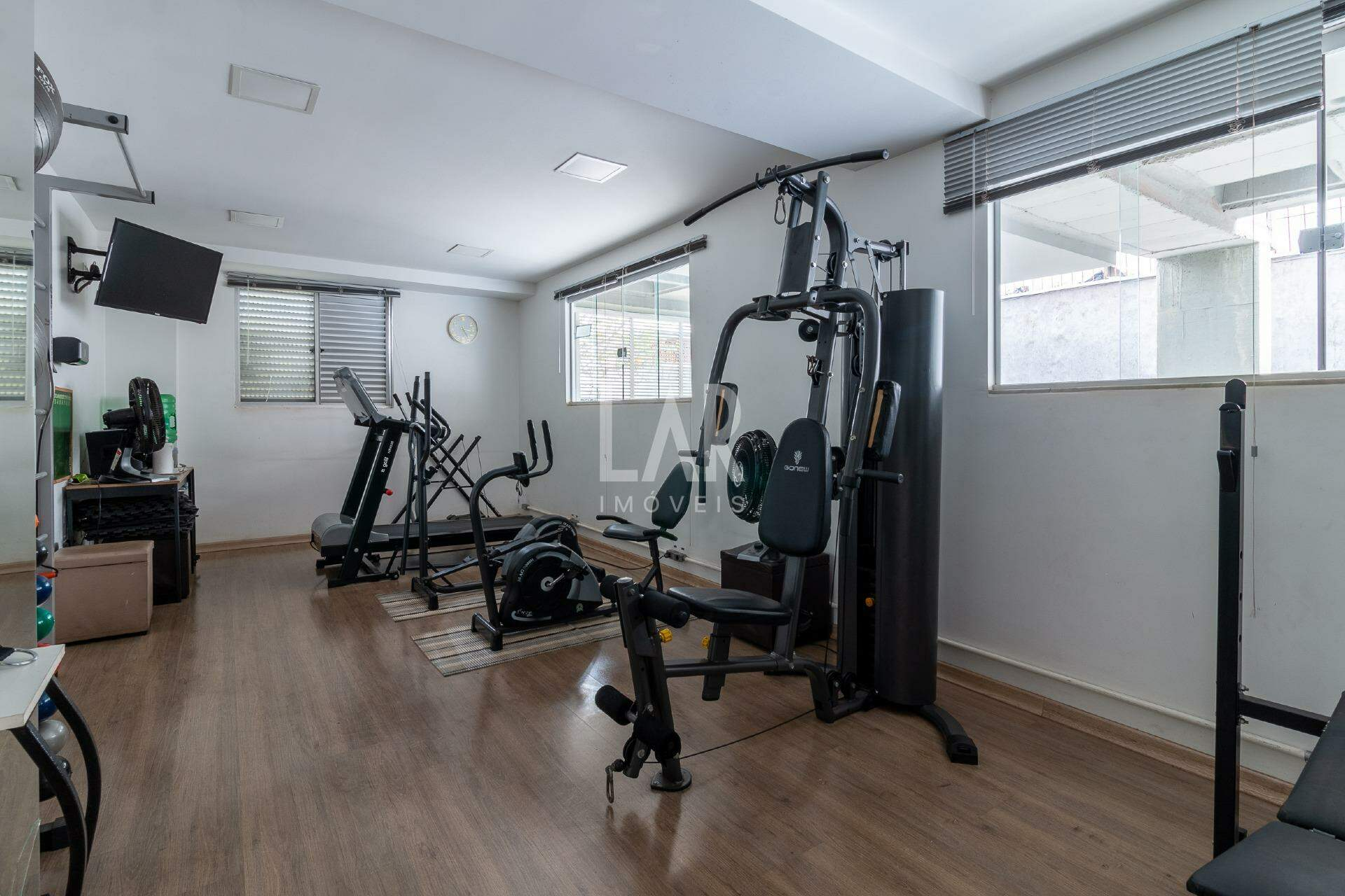 Apartamento de 3 quartos para alugar, Nova Granada, Belo Horizonte - MG