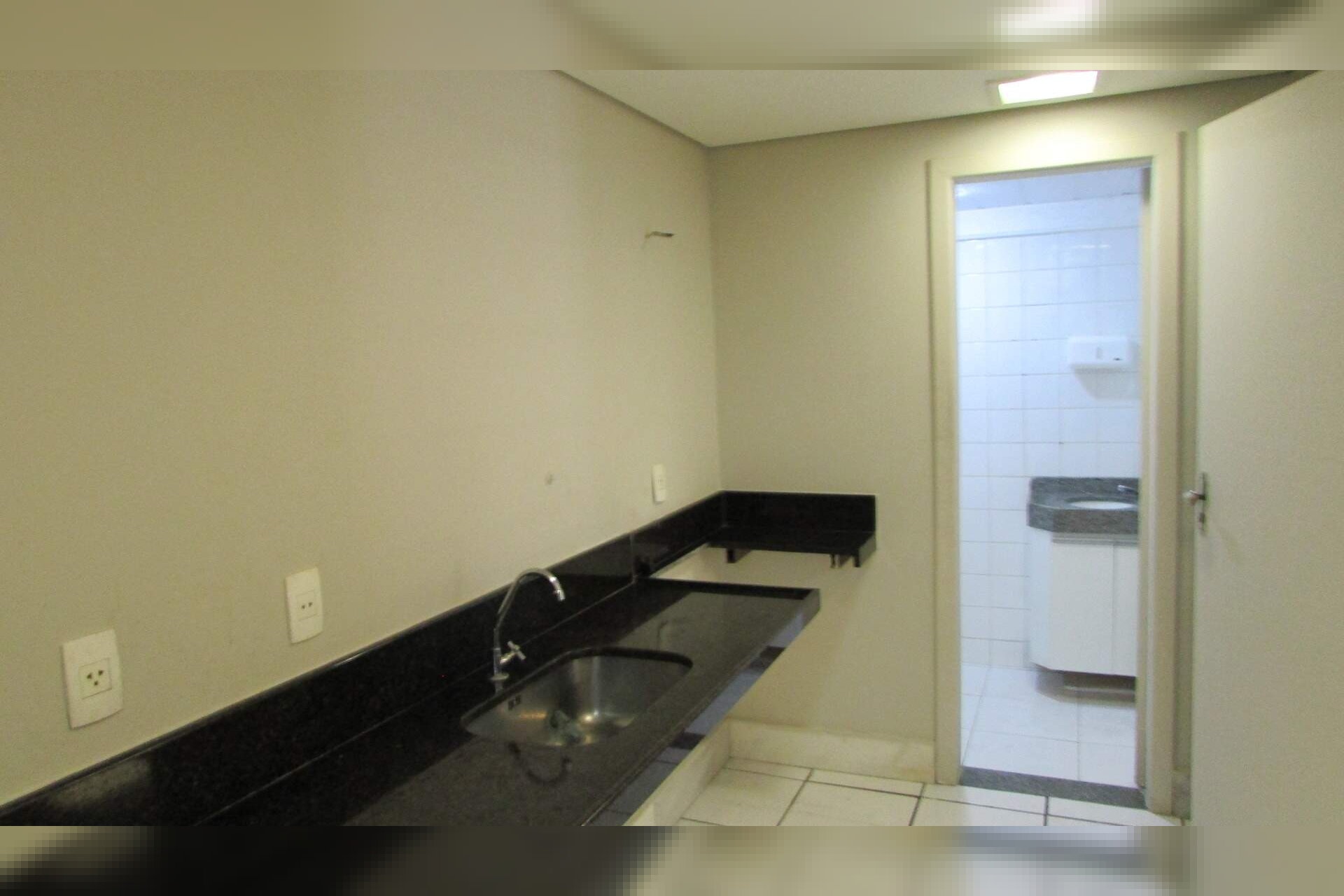 Loja para alugar, Caiçaras, Belo Horizonte - MG