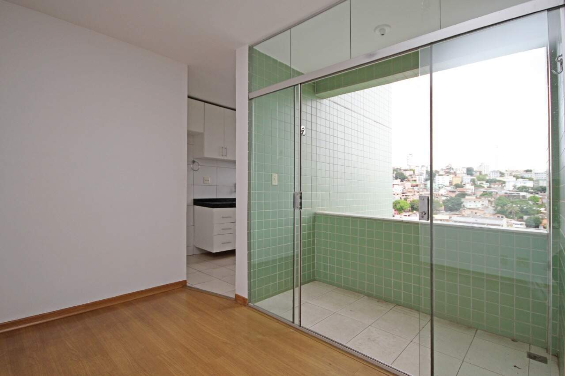 Apartamento de 3 quartos para alugar, Nova Granada, Belo Horizonte - MG