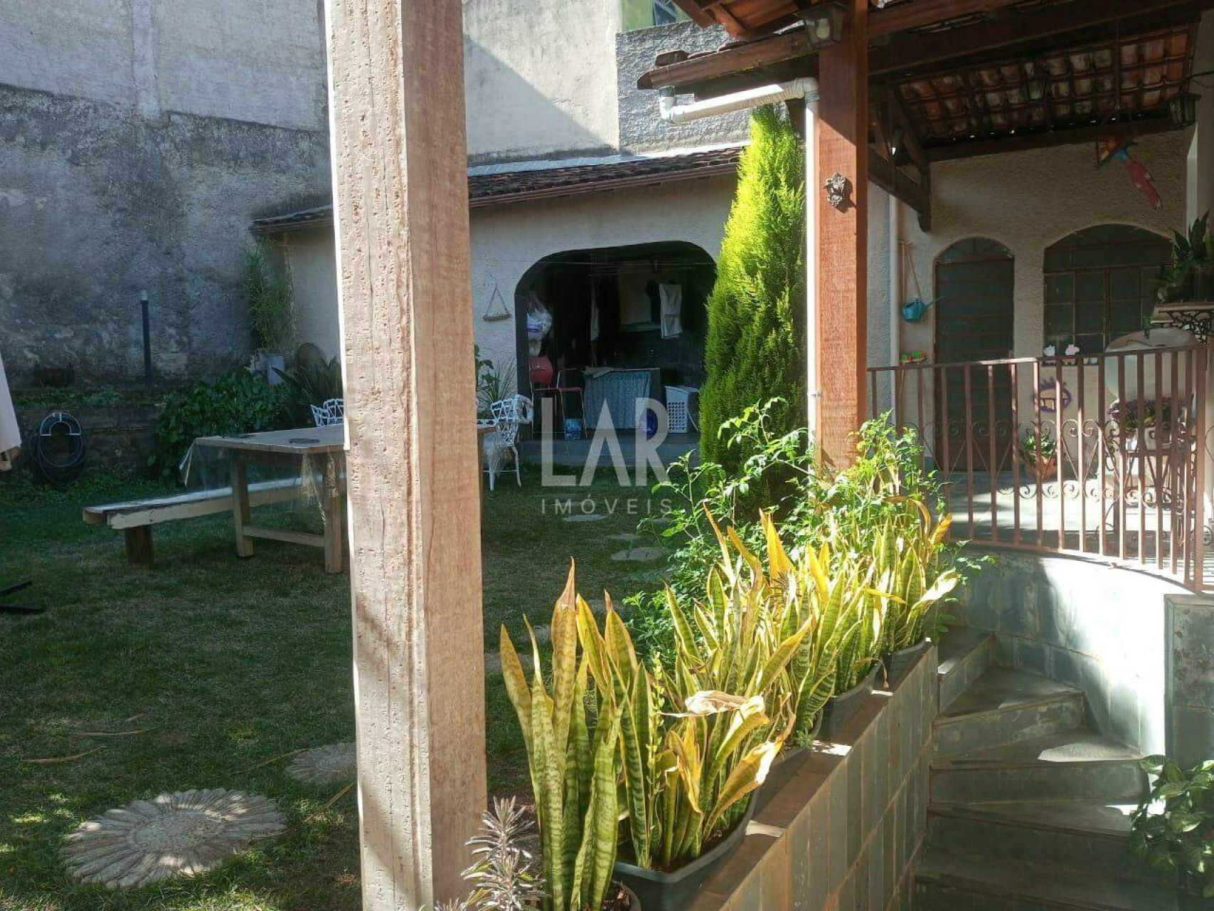 Casa de 4 quartos à venda, Cachoeirinha, Belo Horizonte - MG