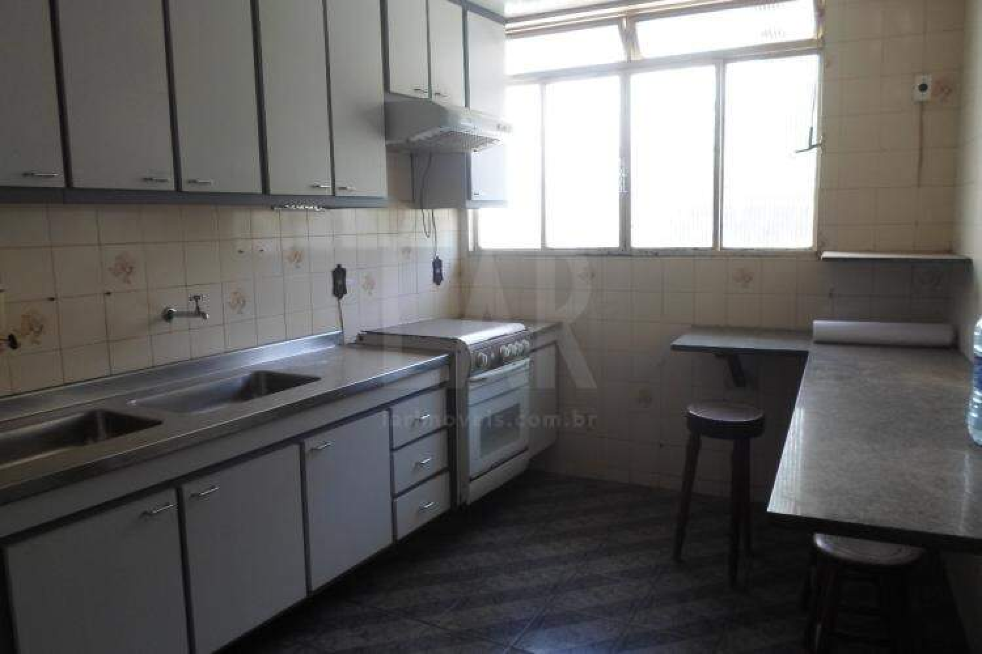 Casa de 4 quartos à venda, São Lucas, Belo Horizonte - MG