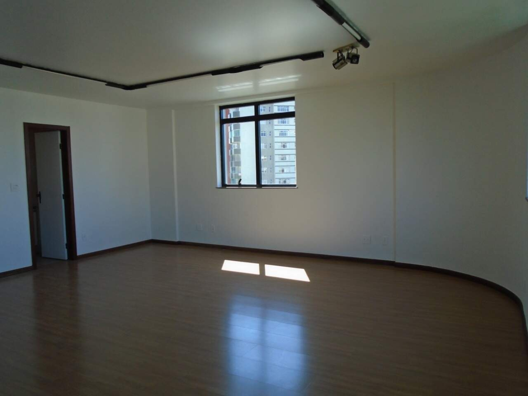 Sala para alugar, Santa Efigênia, Belo Horizonte - MG