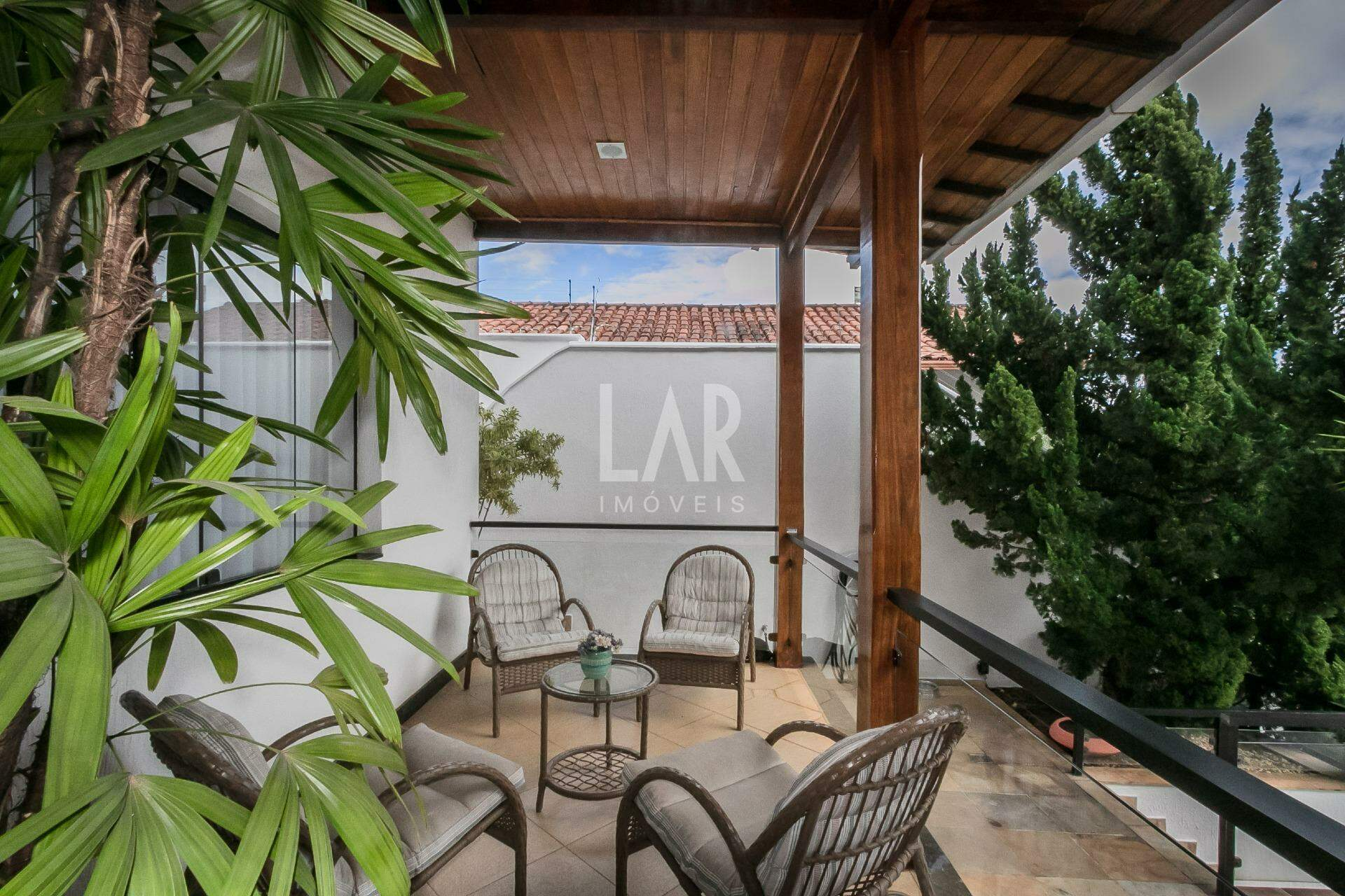 Casa de 4 quartos à venda, Santa Lúcia, Belo Horizonte - MG