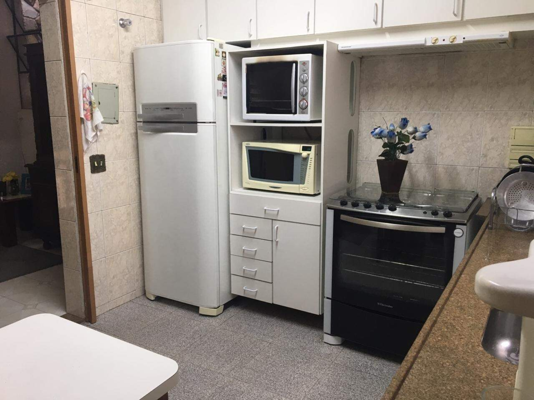 Casa de 4 quartos à venda, Conjunto Califórnia, Belo Horizonte - MG