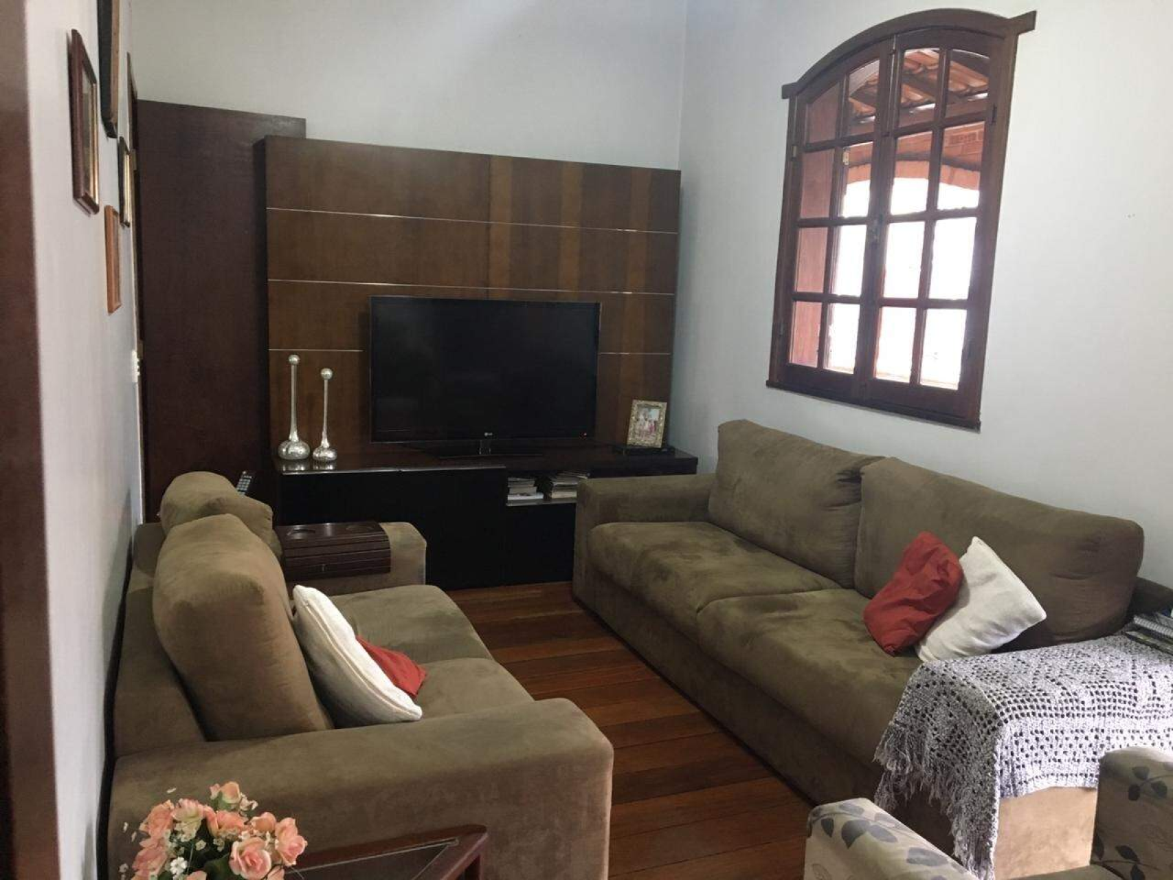 Casa de 4 quartos à venda, Conjunto Califórnia, Belo Horizonte - MG