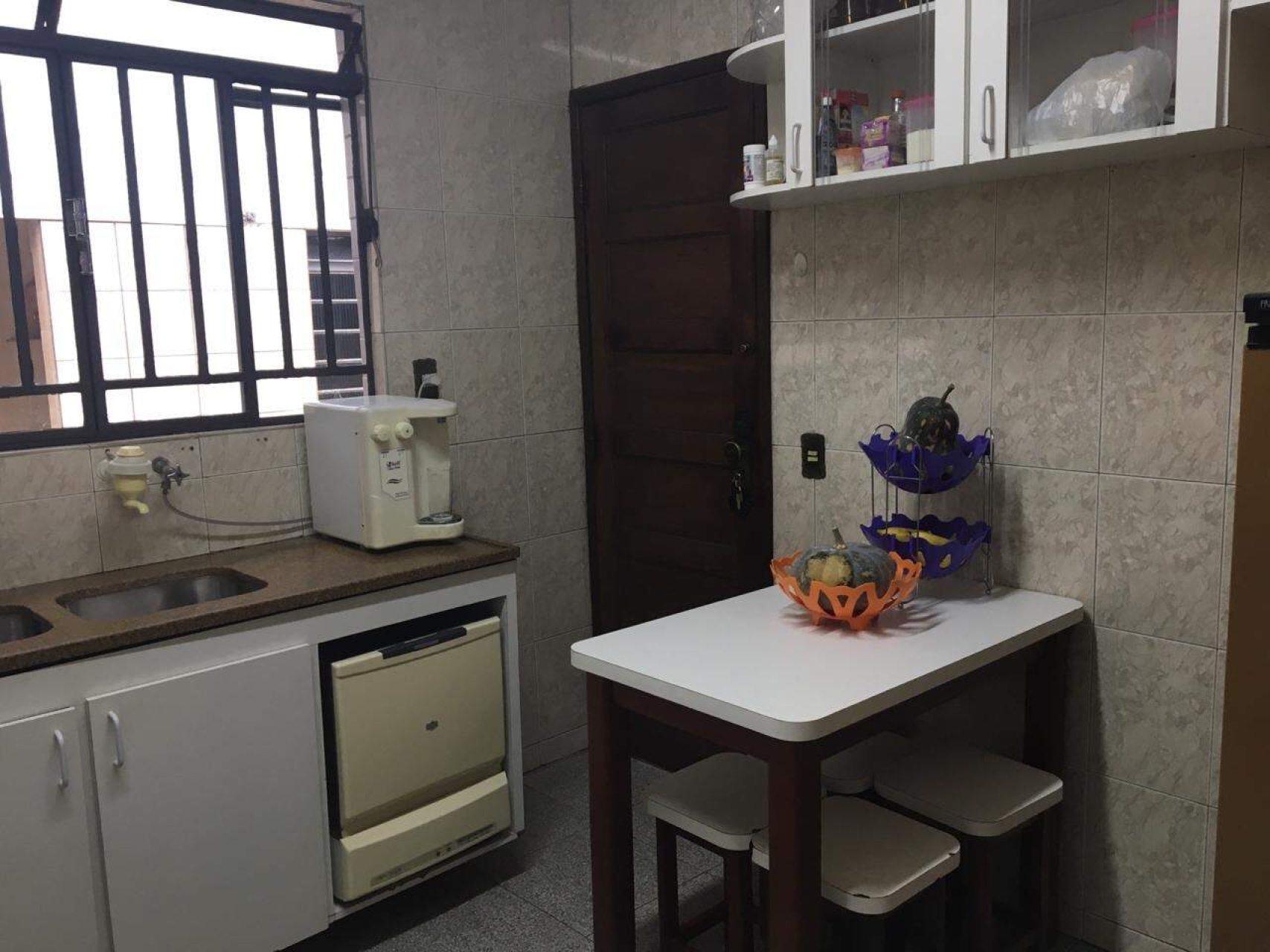 Casa de 4 quartos à venda, Conjunto Califórnia, Belo Horizonte - MG