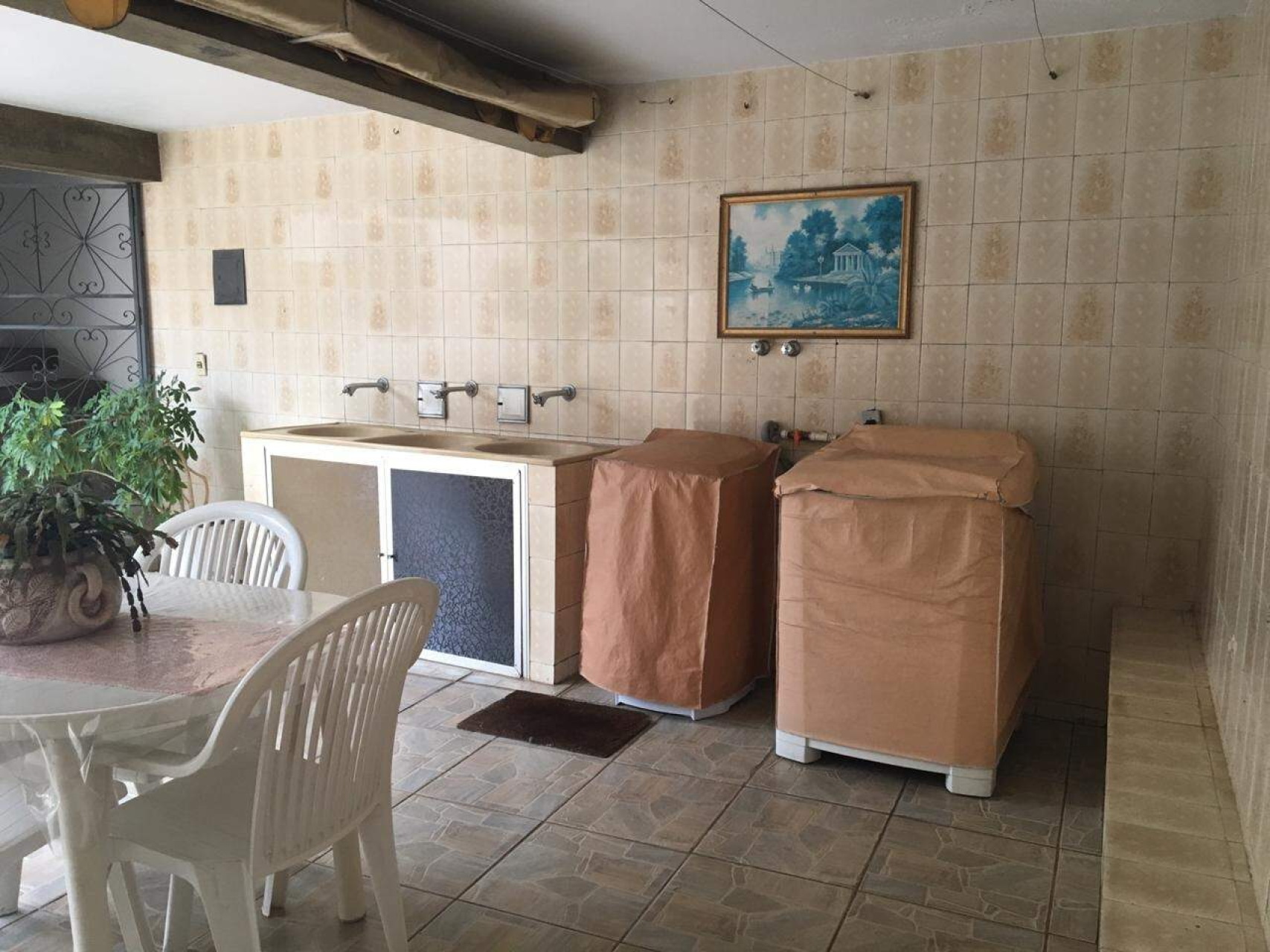 Casa de 4 quartos à venda, Conjunto Califórnia, Belo Horizonte - MG