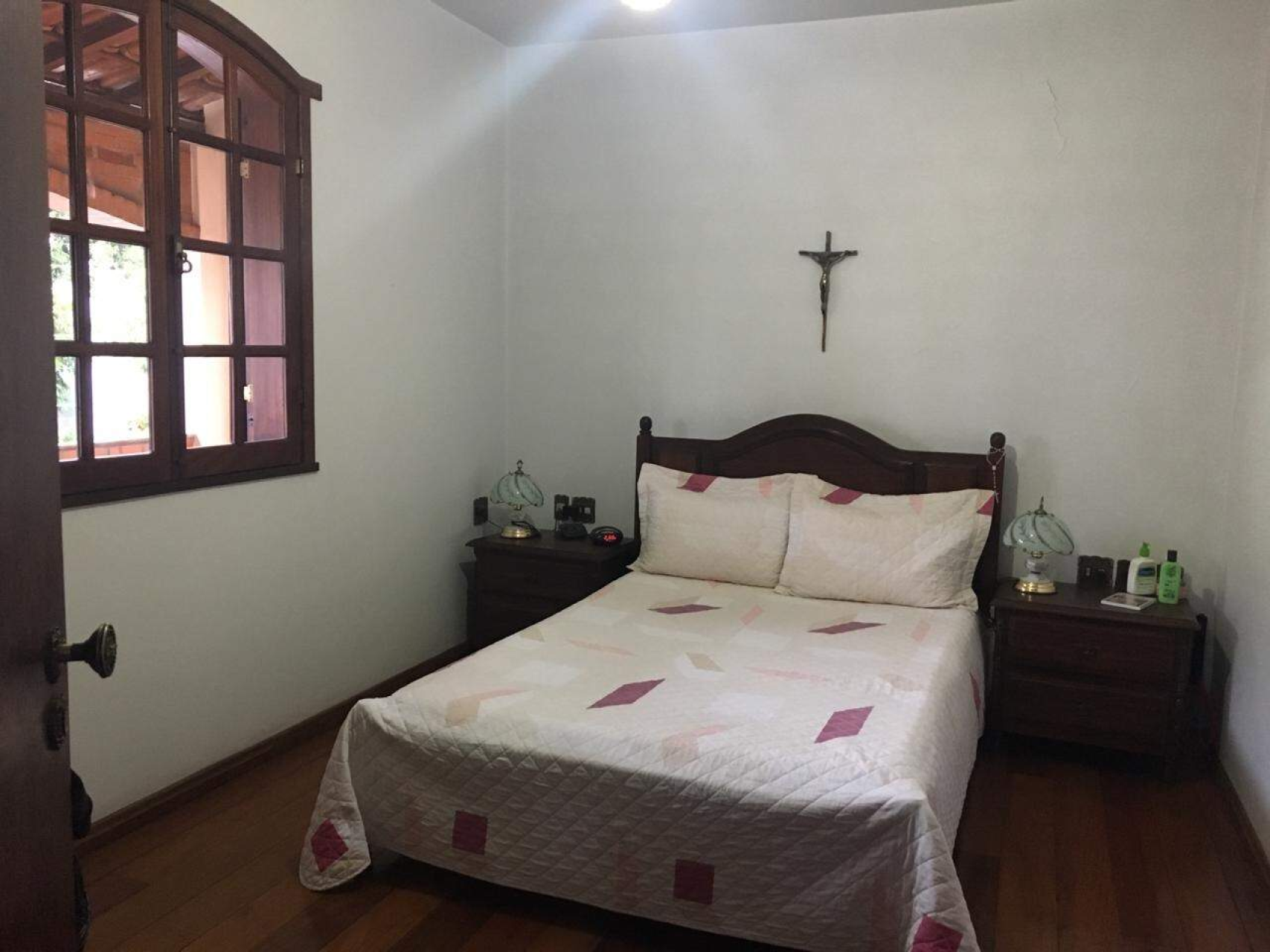 Casa de 4 quartos à venda, Conjunto Califórnia, Belo Horizonte - MG