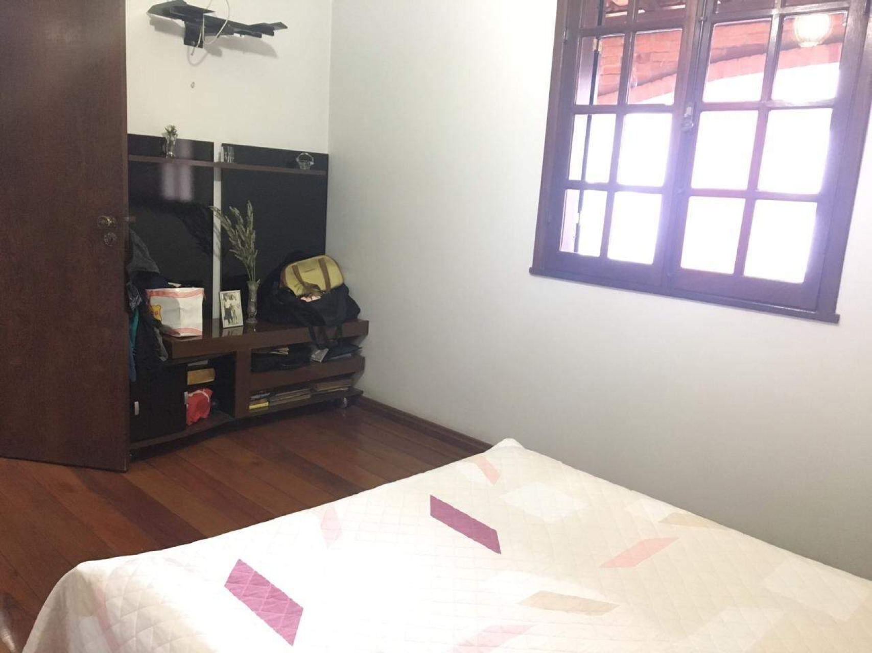 Casa de 4 quartos à venda, Conjunto Califórnia, Belo Horizonte - MG
