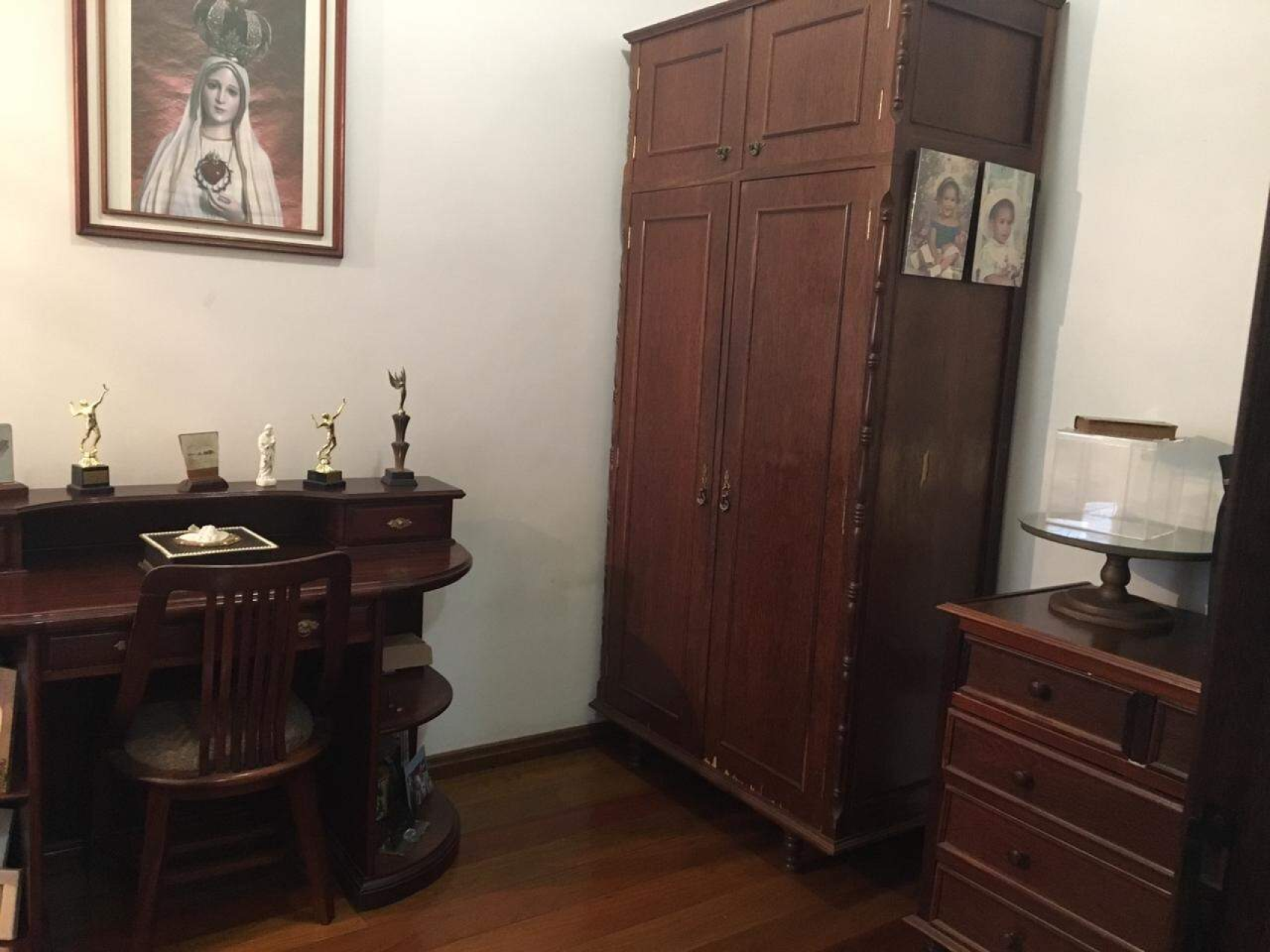 Casa de 4 quartos à venda, Conjunto Califórnia, Belo Horizonte - MG