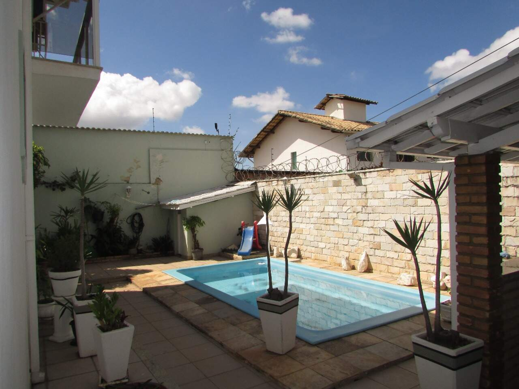 Casa de 4 quartos para alugar, São Luiz, Belo Horizonte - MG