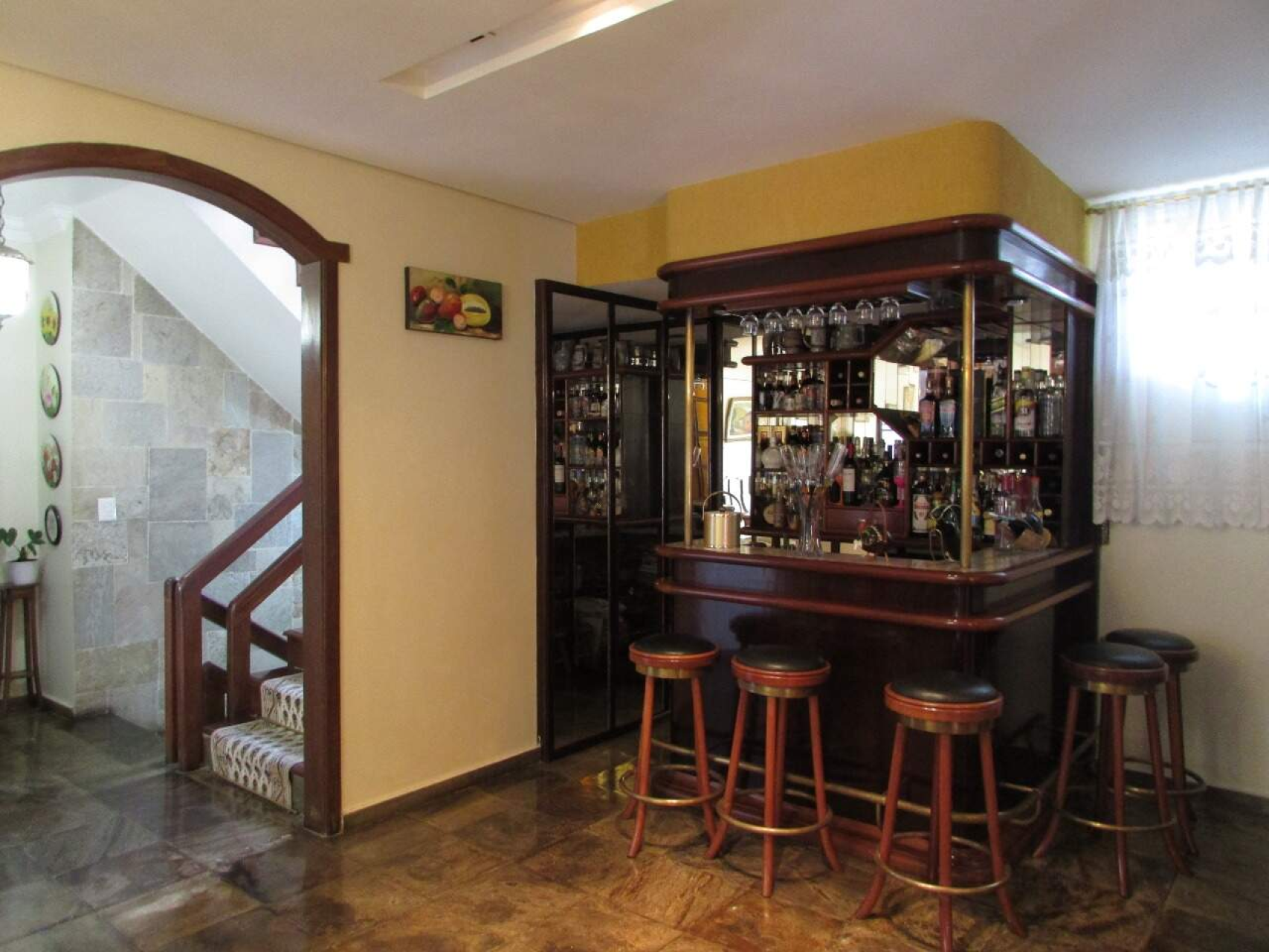 Casa de 4 quartos para alugar, São Luiz, Belo Horizonte - MG