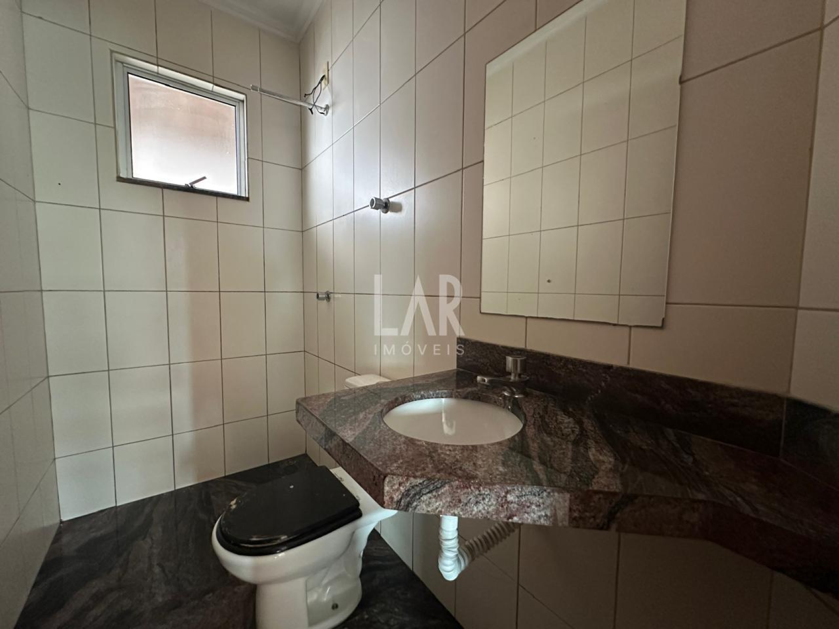 Casa de 2 quartos para alugar, Santa Amélia, Belo Horizonte - MG