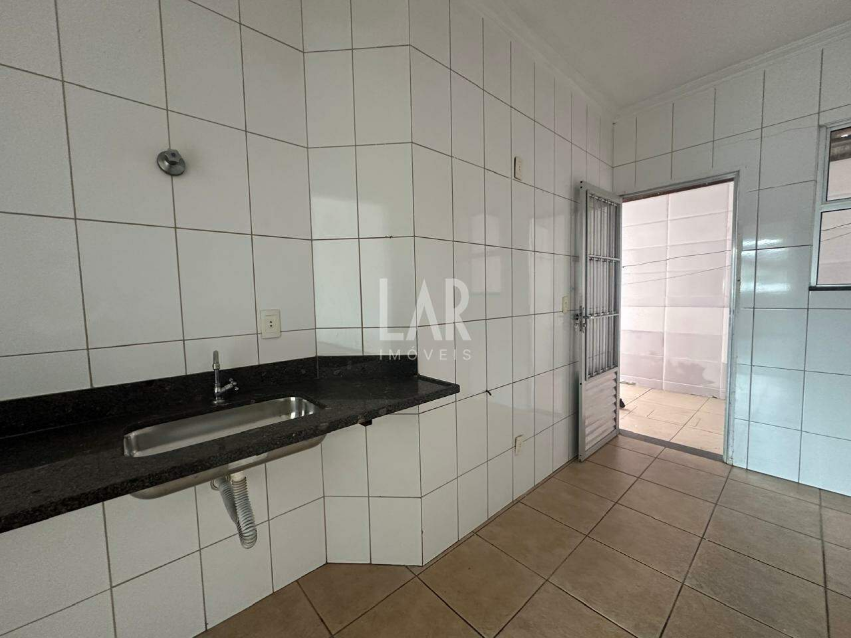 Casa de 2 quartos para alugar, Santa Amélia, Belo Horizonte - MG