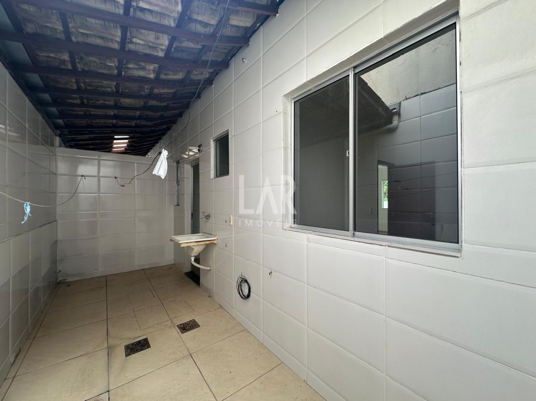 Casa de 2 quartos para alugar, Santa Amélia, Belo Horizonte - MG