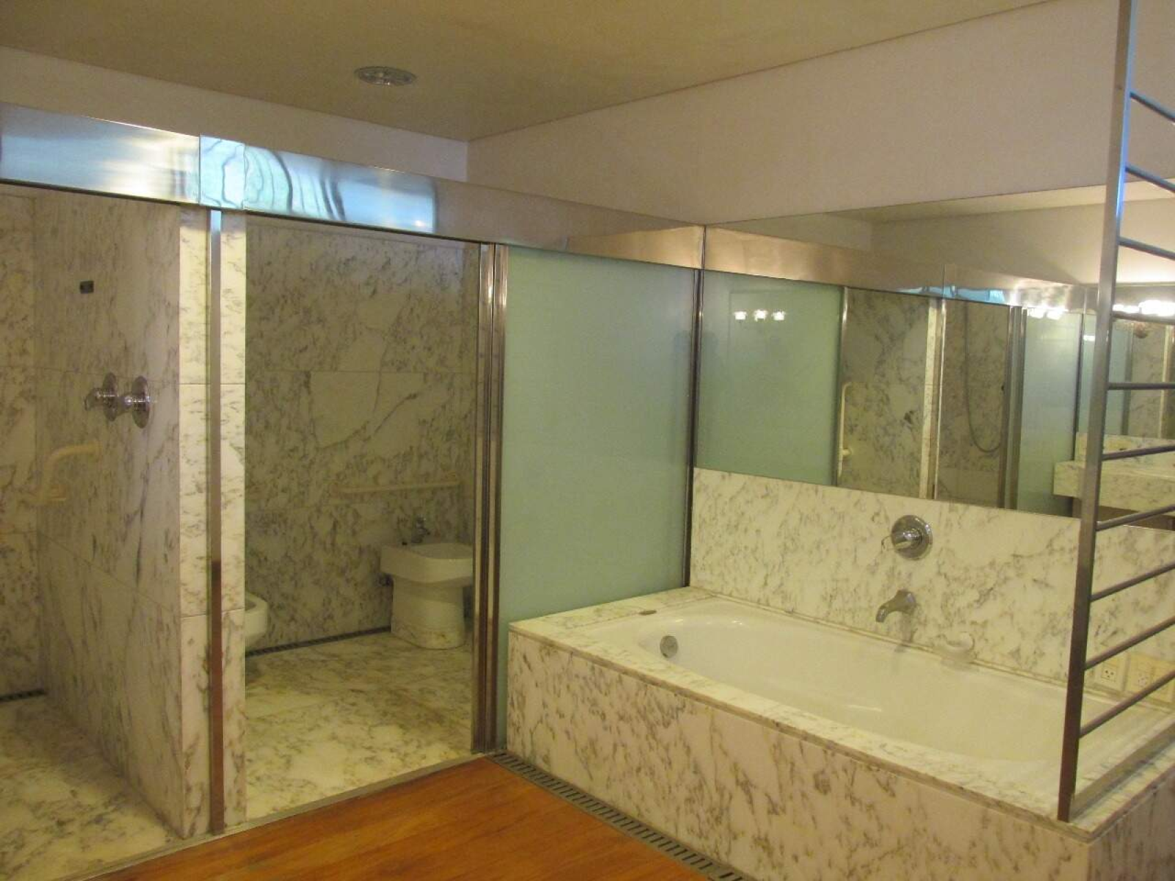 Casa de 7 quartos à venda, São Luiz, Belo Horizonte - MG
