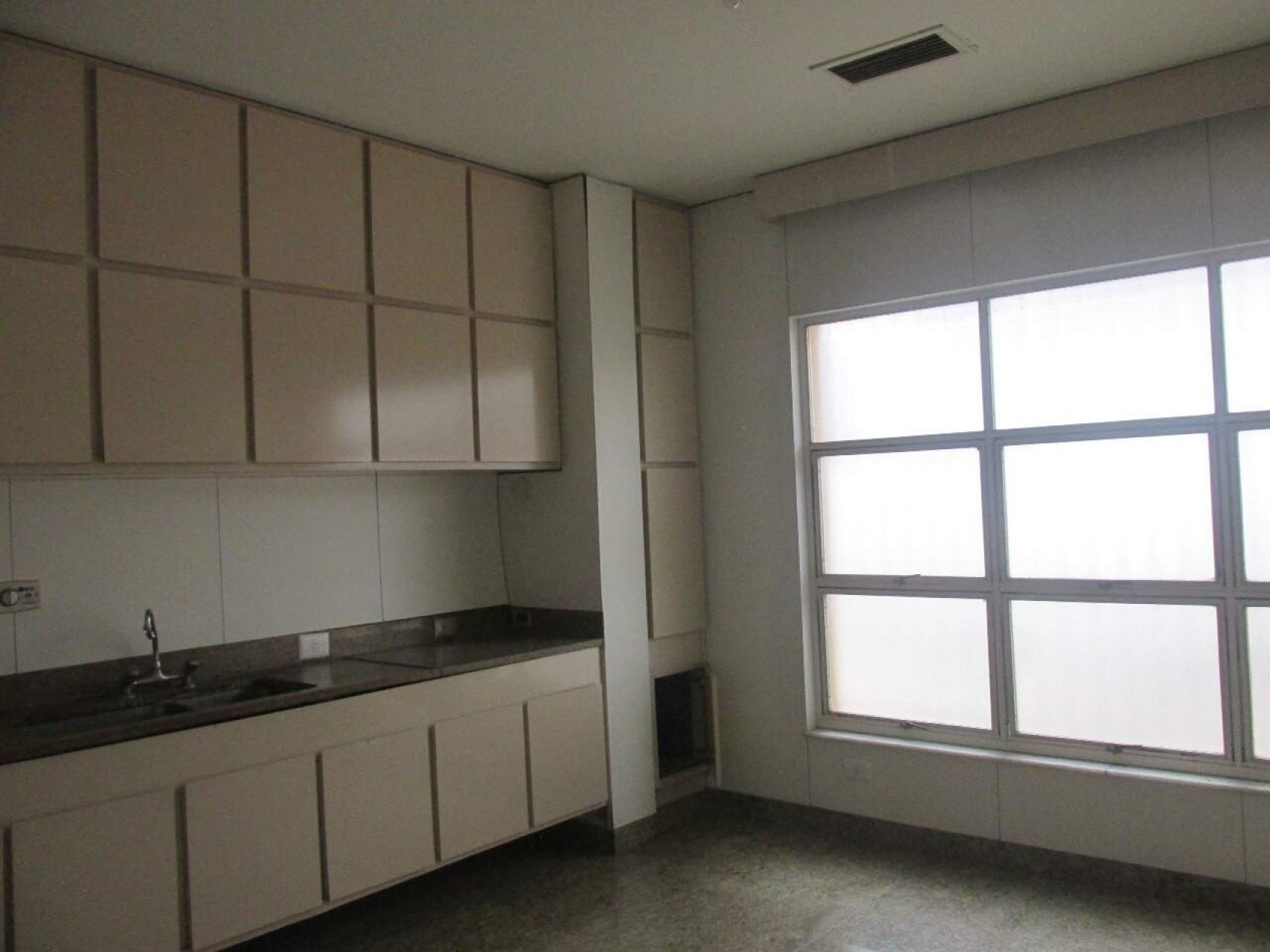 Casa de 7 quartos à venda, São Luiz, Belo Horizonte - MG