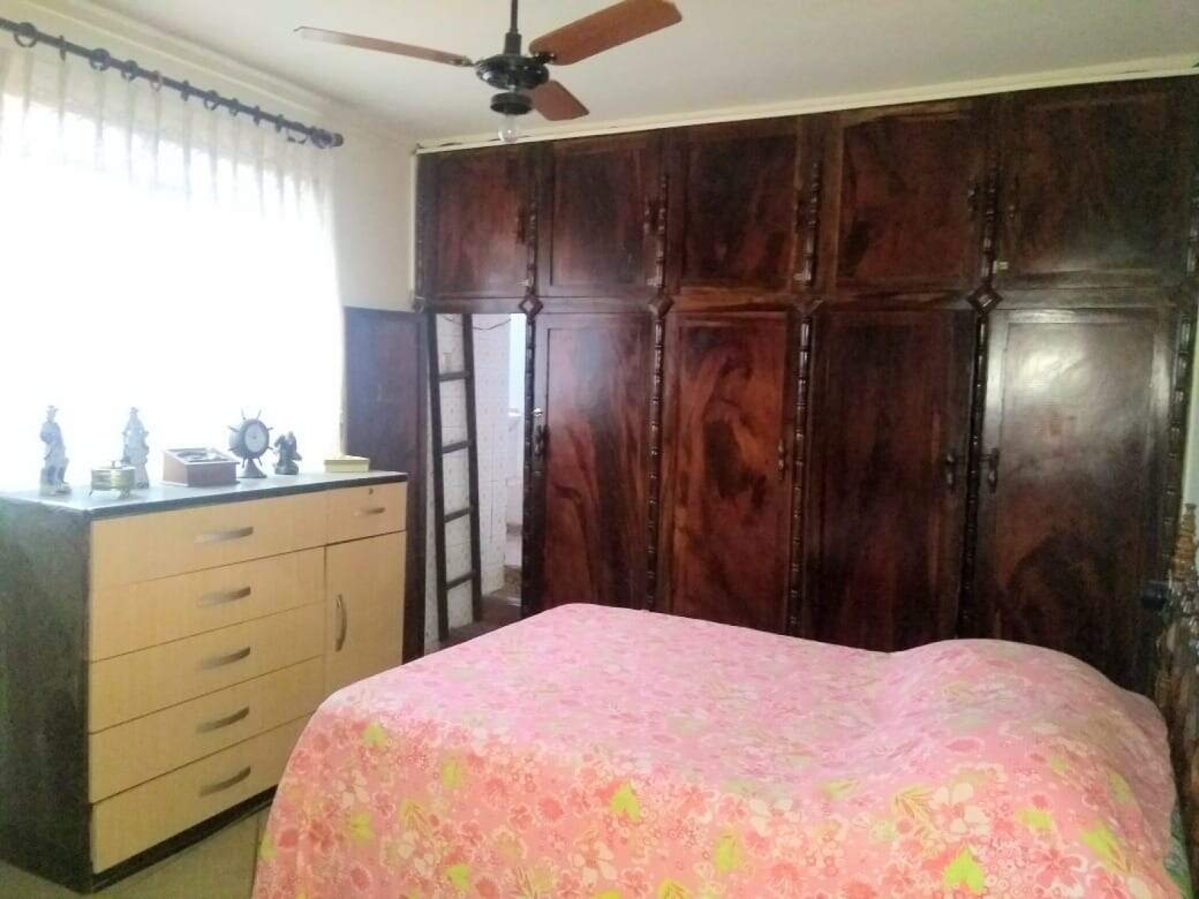 Casa de 8 quartos à venda, Sagrada Família, Belo Horizonte - MG