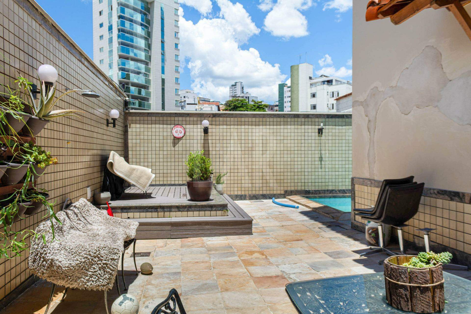Casa de 4 quartos à venda, Sagrada Família, Belo Horizonte - MG