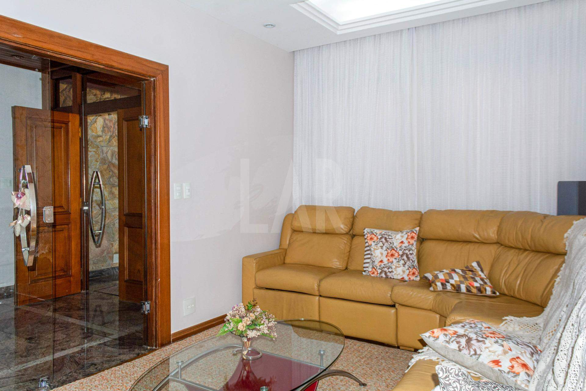 Casa de 4 quartos à venda, Sagrada Família, Belo Horizonte - MG