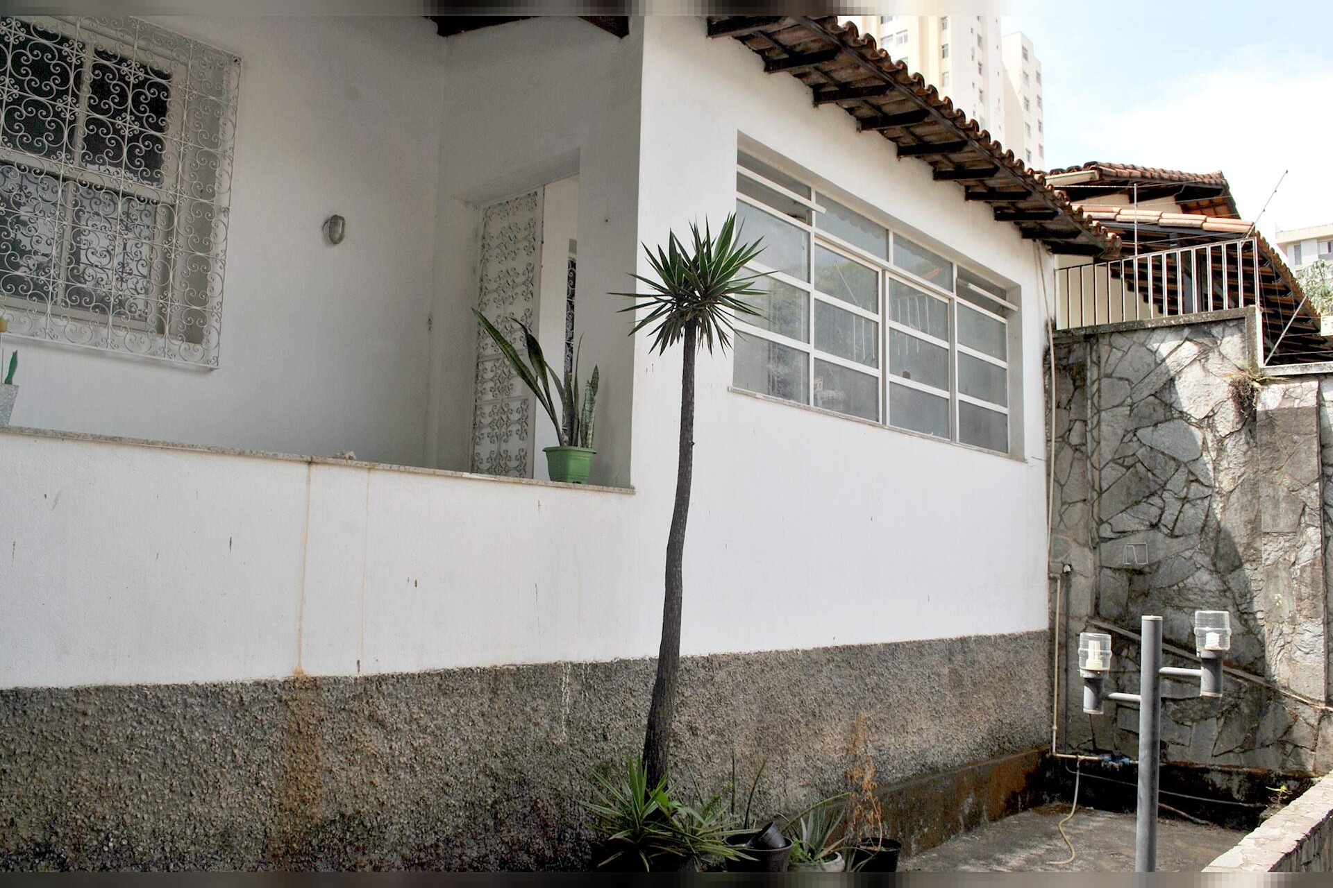 Casa de 3 quartos à venda, Serra, Belo Horizonte - MG