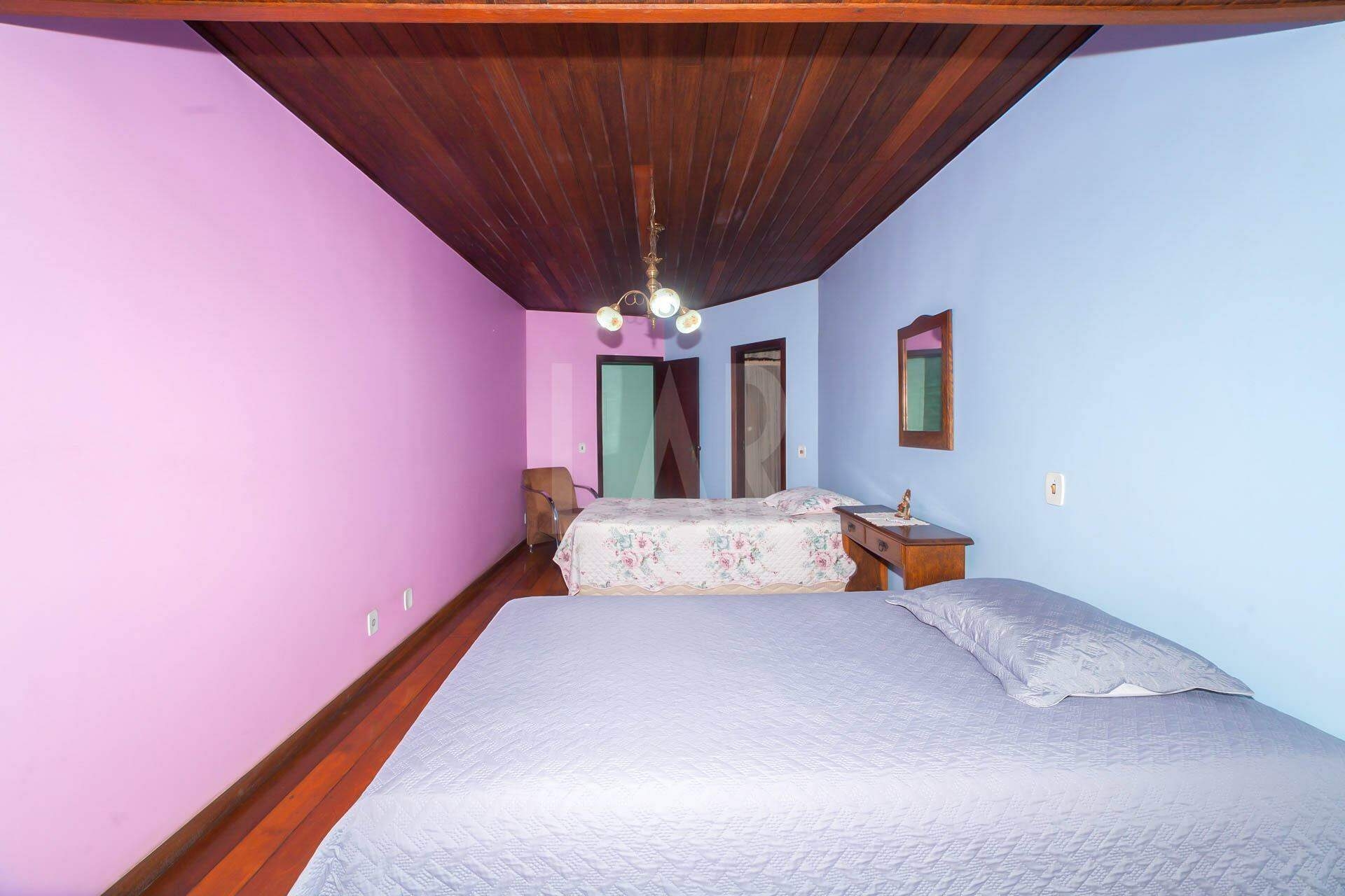 Casa de 4 quartos à venda, Santa Rosa, Belo Horizonte - MG