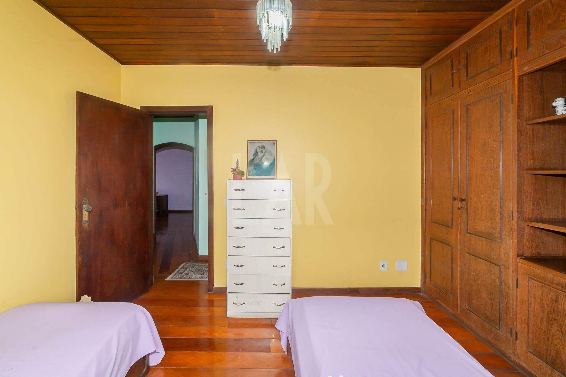 Casa de 4 quartos à venda, Santa Rosa, Belo Horizonte - MG