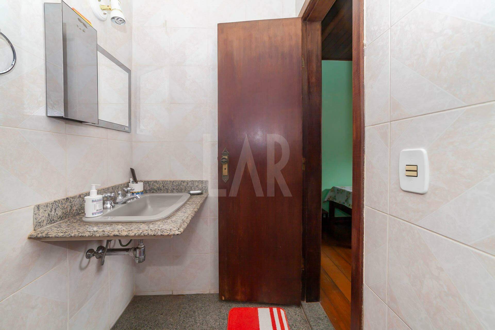 Casa de 4 quartos à venda, Santa Rosa, Belo Horizonte - MG